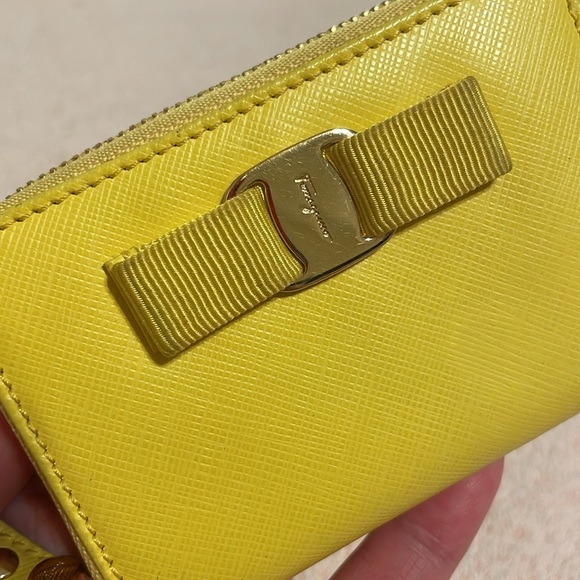 Salvatore Ferragamo Yellow Leather Coin Purse - Picture 3 of 12